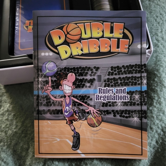 Double Dribble Basketball Card Game Strategy Family Party New Open Box ages 8+ - Picture 12 of 16